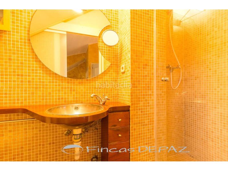Foto 16771f65-2799-4b25-b3f1-059d9ccf332b. Casa adossada amb calefacció aparcament piscina a Gavà
