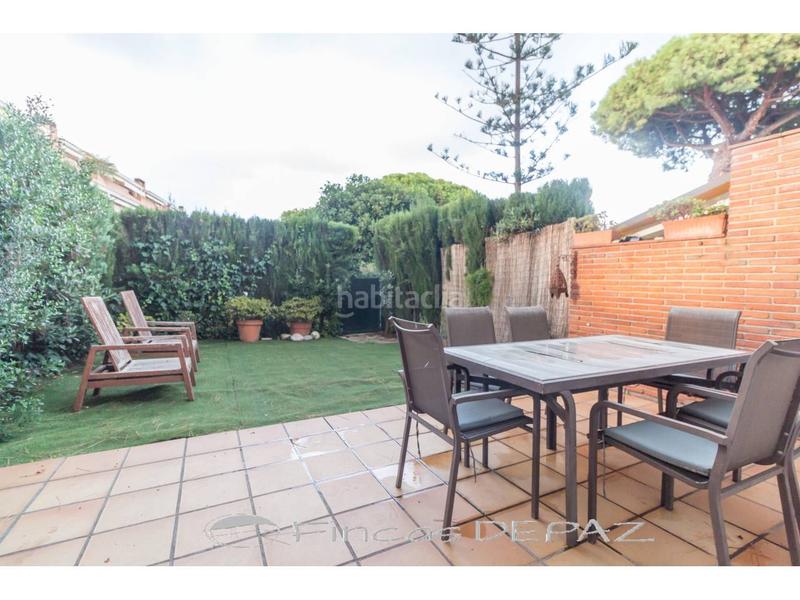 Foto 40ebab5a-a4b9-455c-bcf7-324fb827308c. Casa adossada amb calefacció aparcament piscina a Gavà