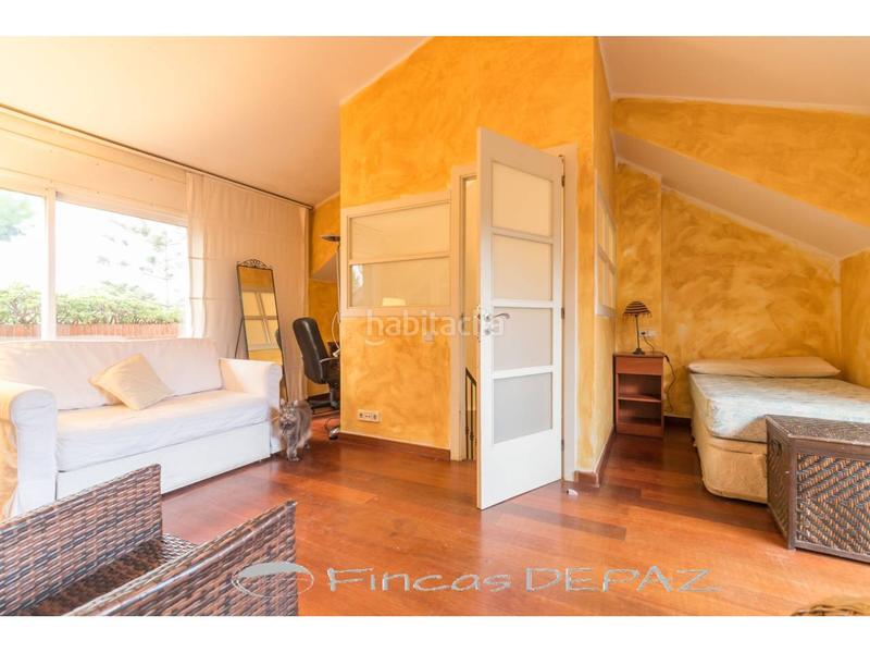 Foto 59261726-2c74-4a4f-b514-d501d979ad0e. Casa adossada amb calefacció aparcament piscina a Gavà
