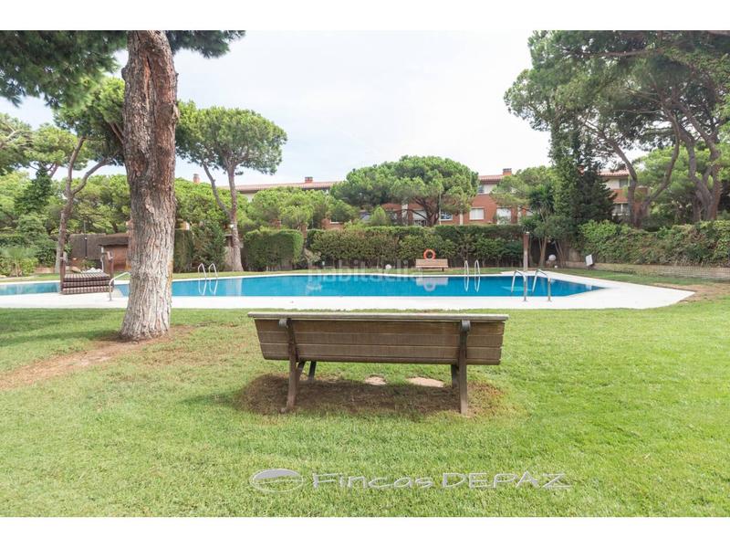 Foto 98eafa91-aa26-4dcb-9e86-fcf3714e152b. Casa adossada amb calefacció aparcament piscina a Gavà