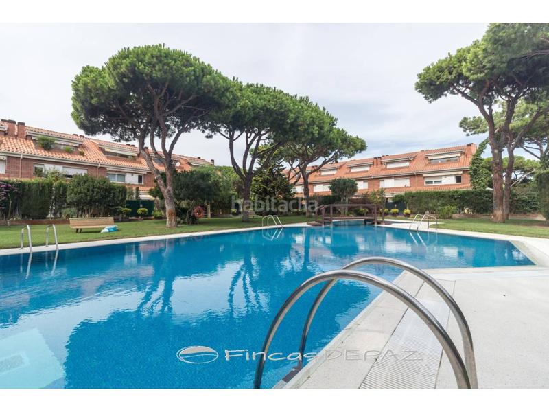 Foto e9e27f5f-f180-46e3-869d-a2dea05fdae4. Casa adossada amb calefacció aparcament piscina a Gavà