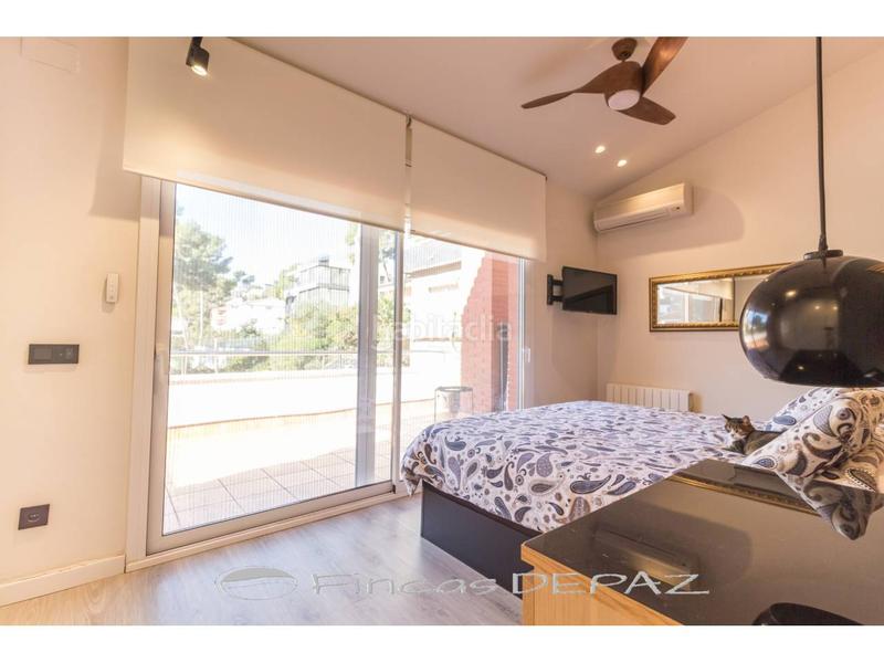 Foto 047b4241-29a4-41c9-aebd-5bce17bba2c4. Chalet con riscaldamento parcheggio piscina in Montmar Castelldefels