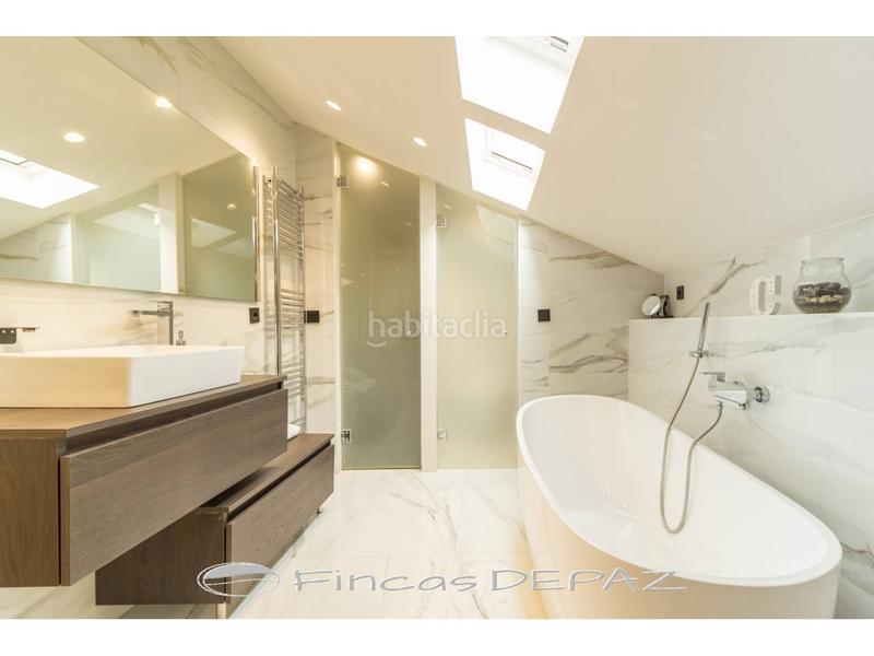 Foto 1ef34a09-3688-4a88-a579-00418caa7972. Chalet con riscaldamento parcheggio piscina in Montmar Castelldefels