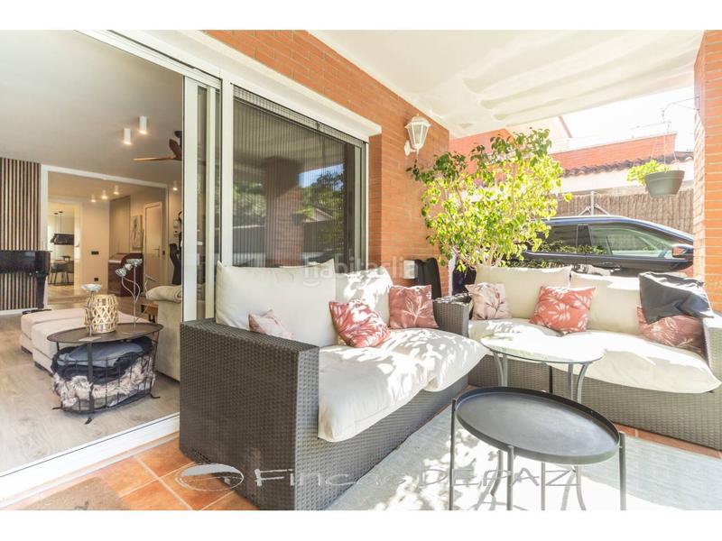 Foto 5c4938e6-f090-43dc-9afa-b3e3e2117f3f. Chalet con riscaldamento parcheggio piscina in Montmar Castelldefels