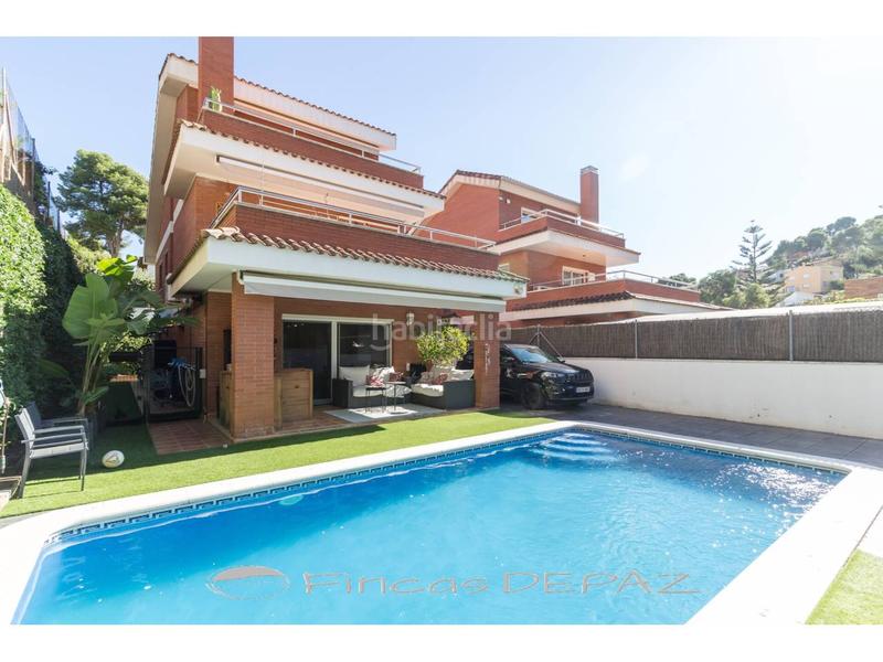 Foto cf9a9554-a37f-488c-9414-da75263bc18a. Chalet con riscaldamento parcheggio piscina in Montmar Castelldefels