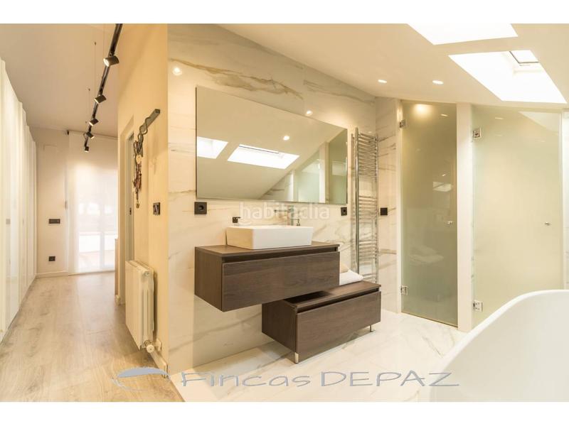 Foto dee145d5-ae29-4f78-8d62-483a621f6c1f. Chalet con riscaldamento parcheggio piscina in Montmar Castelldefels