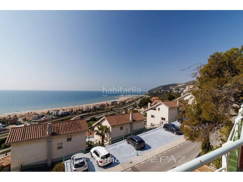 Foto 2eb75134-eeef-4363-ad2e-99fcdb5d70c5. Xalet amb aparcament piscina a les botigues de Sitges Sitges