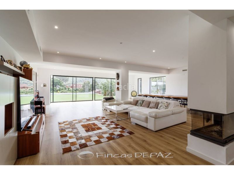 Foto 1def3272-9206-4e81-8f64-33ba344c38a5. Casa amb calefacció piscina a La Sentiu Gavà