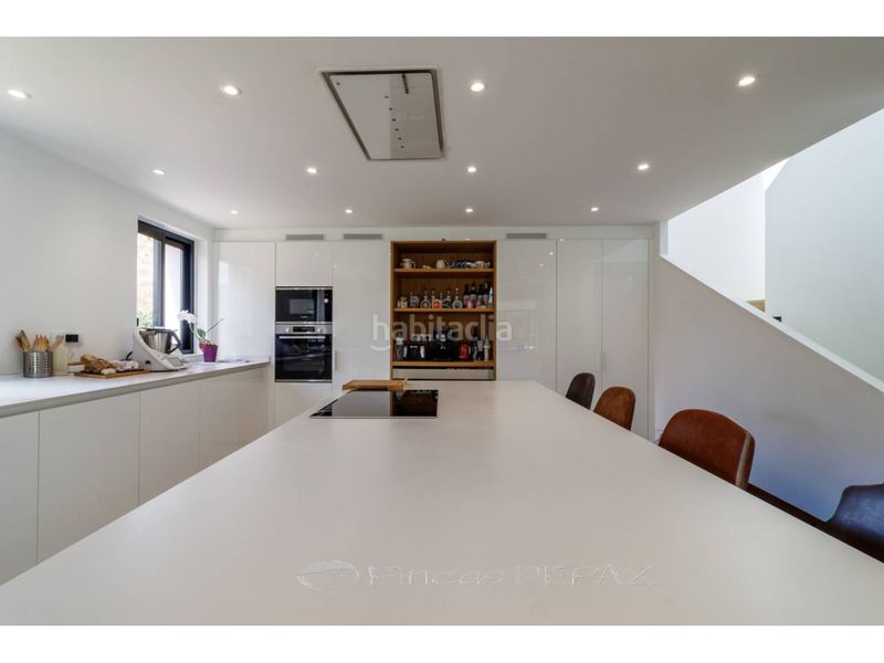 Foto 319bea12-53b2-44e0-bffa-384987e403bd. Casa amb calefacció piscina a La Sentiu Gavà