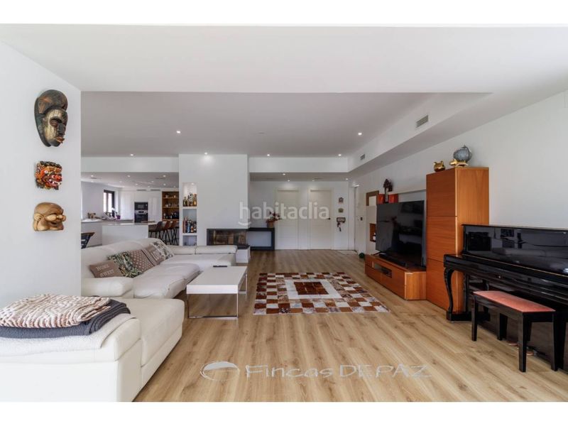 Foto 854c3b7e-552d-4649-945b-2ad72d82109b. Casa amb calefacció piscina a La Sentiu Gavà