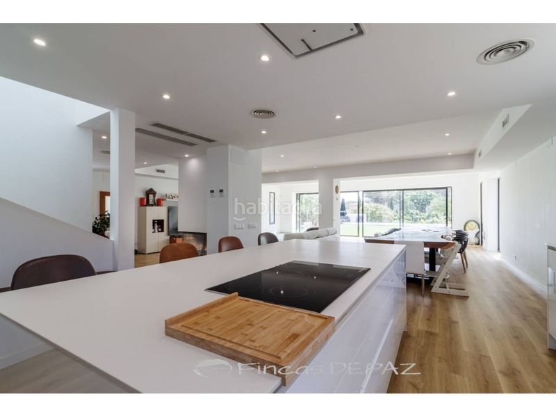 Foto a0328219-885e-4293-a6c9-97ea0a88fb47. Casa amb calefacció piscina a La Sentiu Gavà