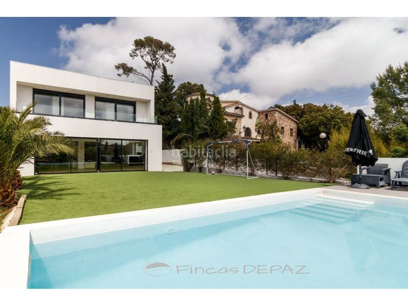 Foto dfb6fe3f-f128-4d0f-afc2-d7b291d335e0. Casa amb calefacció piscina a La Sentiu Gavà