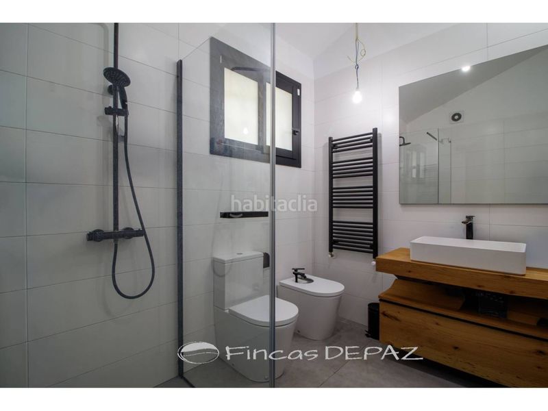 Foto 522f50fb-0c18-46ea-a1aa-0132d341a1bb. Casa amb calefacció aparcament piscina a Begues