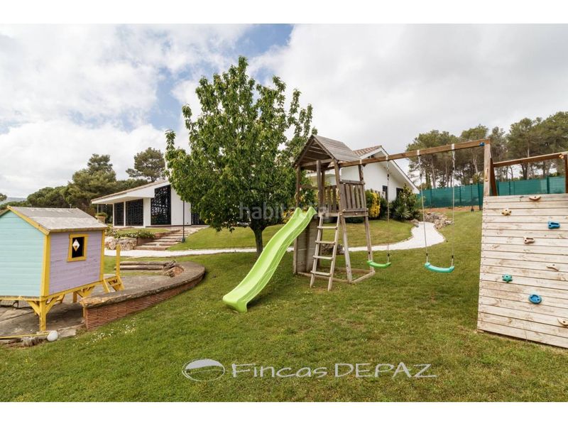 Foto b852ff97-d508-4583-812f-4729efe3b373. Casa amb calefacció aparcament piscina a Begues