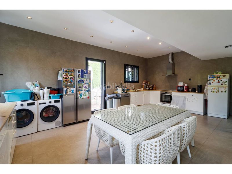 Foto fe1b3c2b-4dac-4223-a465-b6c94c83a336. Casa amb calefacció aparcament piscina a Begues