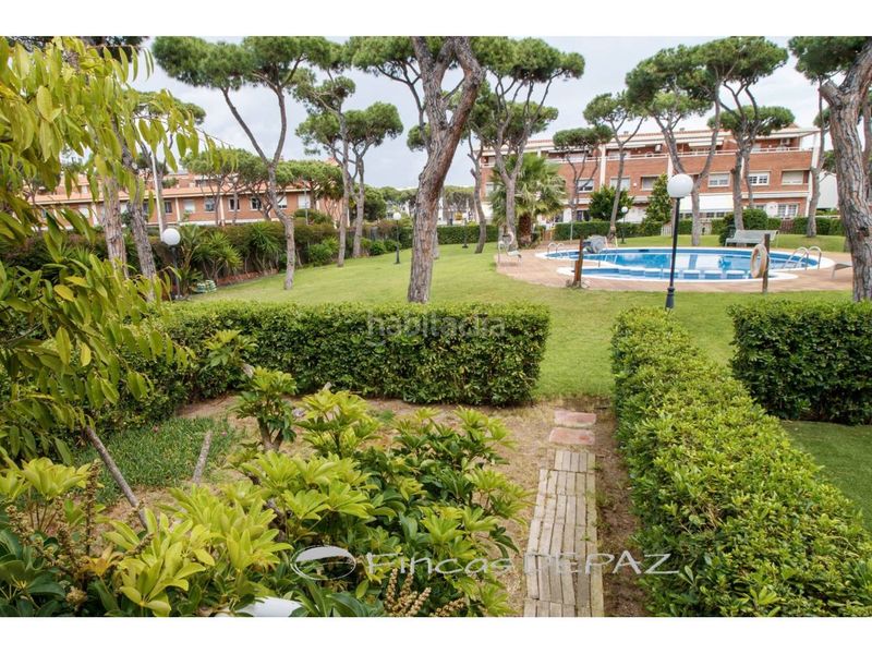 Foto e4f5d0a9-14f4-4563-88c8-0739fb3439cf. Casa adossada amb calefacció aparcament piscina a Gavà