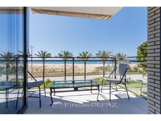 Apartament  Paseo marítim de sant joan de déu. Apartamento frontal al mar