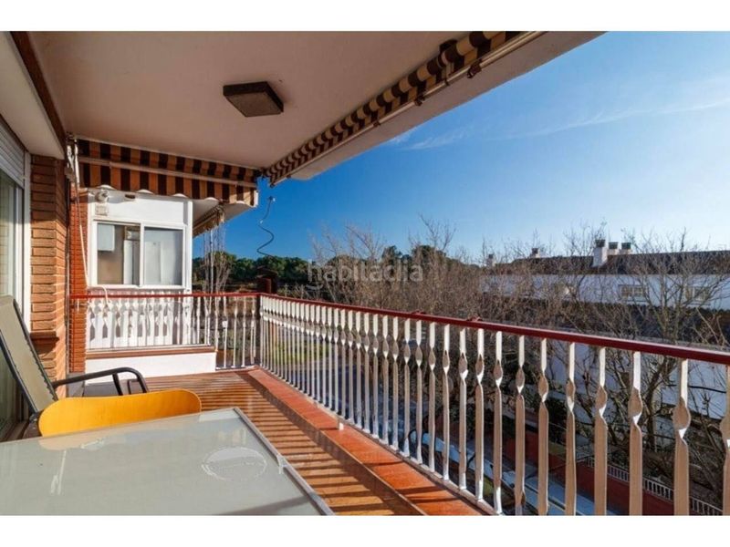Foto 0bd89865-7abd-4012-a8ea-a71d9222177e. Àtic amb calefacció aparcament a Montmar Castelldefels