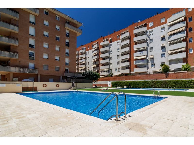 Foto 1edbe534-98e8-45db-ac4a-45dd35ca47b1. Pis amb calefacció piscina a Muntanyeta Castelldefels