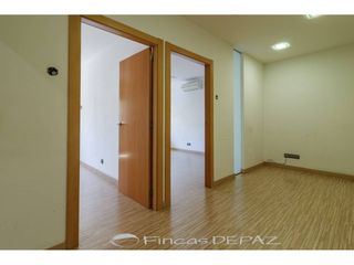 Rent Office space in Centre. Local para oficina  despacho en alquiler