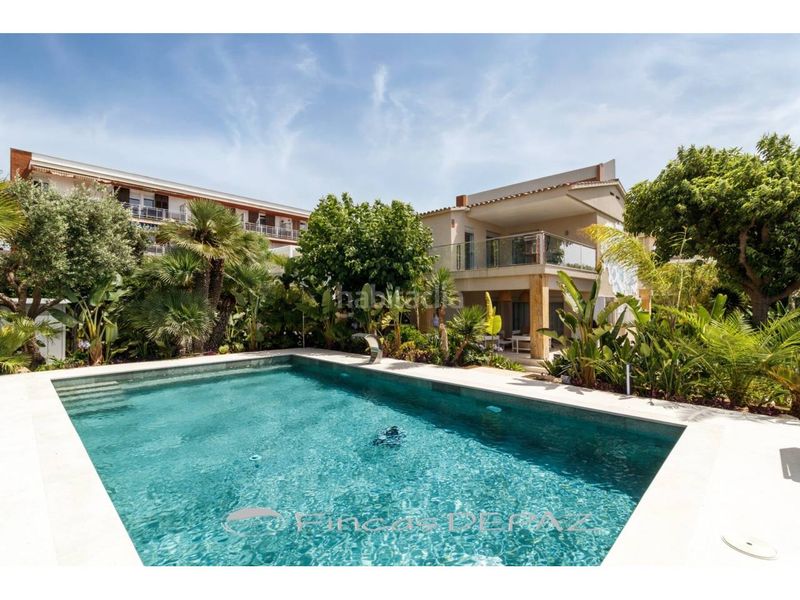 Foto 0bbc0ad1-ce90-4353-928b-e39b47ee1234. Casa amb calefacció aparcament piscina a Baixador Castelldefels