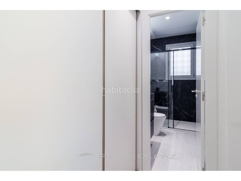 Foto b43ea66d-57ca-43ab-9e0f-2957f89848ac. Casa amb calefacció aparcament piscina a Baixador Castelldefels