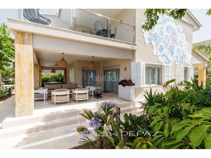 Foto c85f6603-9473-4364-af46-d465a76a5ebb. Casa amb calefacció aparcament piscina a Baixador Castelldefels