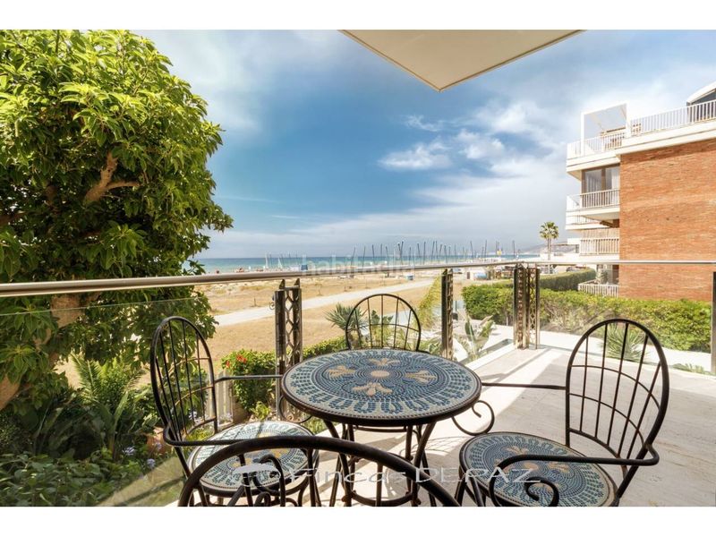 Foto fdf1e1eb-aaef-4ffb-88bf-2d1c9a17456a. Casa amb calefacció aparcament piscina a Baixador Castelldefels