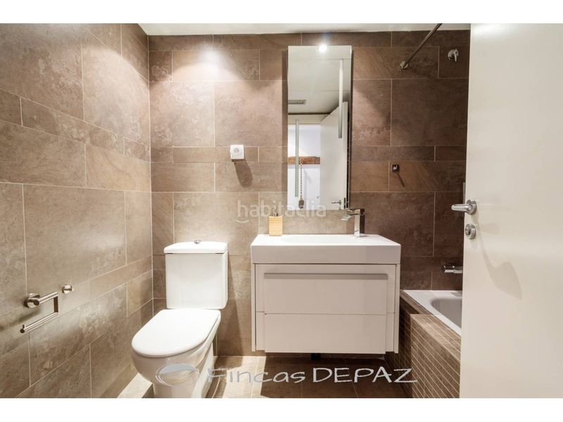 Foto b895c6aa-8d1a-45d2-a232-5f8e077ac34b. Dúplex amb calefacció aparcament piscina a Baixador Castelldefels