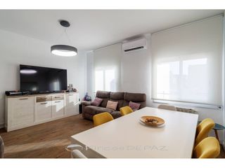 Etagenwohnung  Calle príncep de bergara. Piso en príncep de bergara