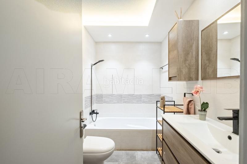 Foto 1f05cb40-068b-4431-8e3d-d6a455c44ad7. Pis a port de Pollença Pollença