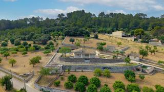 Casa a Selva. Exclusiva finca con alma mallorquina y panormicas eternas a la
