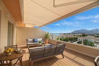 Miete Dachwohnung in Port d´Alcúdia-Platja dÁlcúdia. Piso exclusivo en puerto alcudia con terraza de 46 m