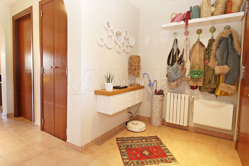 Foto 15f948fb-5765-4589-8f09-a5478ef5f4df. Casa adossada amb calefacció aparcament a Búger