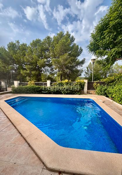 Foto b30d0164-4828-451a-917f-15d353125302. Lloguer xalet amb xemeneia calefacció aparcament piscina a Alcúdia