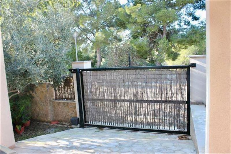 Foto c392d2ce-4ff7-4c4e-989a-802e642c4c1e. Lloguer xalet amb xemeneia calefacció aparcament piscina a Alcúdia