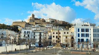 Apartament  Carrer lluís tur i palau. Apartamento en casco antiguo de ibiza.