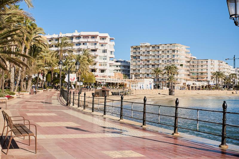 Foto 0b118e2e-8094-49fe-a687-83693649125a. Piso apartamento en pleno centro de santa eulalia del rio, a pie de todos los servicios. en Santa Eulària