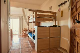 Appartement  Urbanització cala azul. Apartamento en zona muy tranquila, con vistas al mar y a pocos m