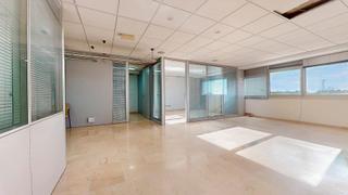 Lloguer Oficina  Calle fluvià. Alquiler oficina amplia y luminosa en polígono son fuster.