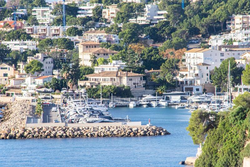 Foto b7afb3c7-5594-4742-b41d-deb8430840c9. Appartamento con riscaldamento parcheggio in Cala Major Palma de Mallorca