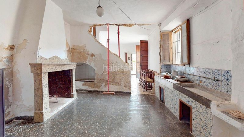 Foto 1d848901-a369-4c53-8dcc-143d2fecb390. Casa amb aparcament a Santa Eugènia