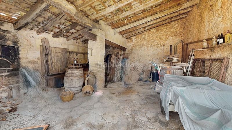 Foto af56d54a-0fe8-4bf5-9086-1ef763d0a0cb. Casa amb aparcament a Santa Eugènia