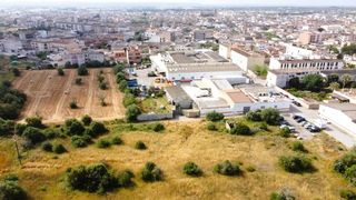 Terreno residencial  Calle del molí d'en pere 40. Parcela urbana con potencial para 37 viviendas en campos