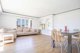 Dachwohnung  Reina constança. Espectacular ático familiar en foners amplitud, terrazas y a un