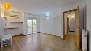 Piso  Calle antoni gaudi. Piso a la venta en son dameto con garaje y trastero.