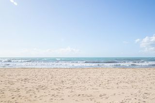 Planta baixa  Calle goleta. Tu hogar junto al mar en can pastilla  a solo 50 metros del medi