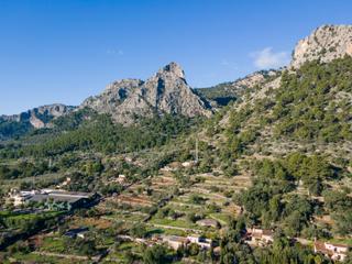 Country house in Bunyola. Vivir con raíces en la tramuntana casa familiar en bunyola