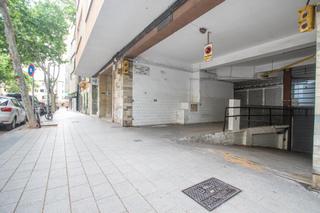 Aparcament cotxe  Carrer francesc sancho. Amplia plaza de parking en venta en arxiduc, palma de mallorca