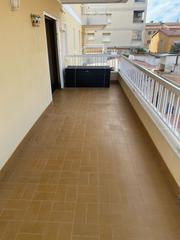 Pis  Carrer carrer de jordi gar. Piso en venta en segur de calafell playa .